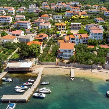 Ana Villa Barbat na Rabu